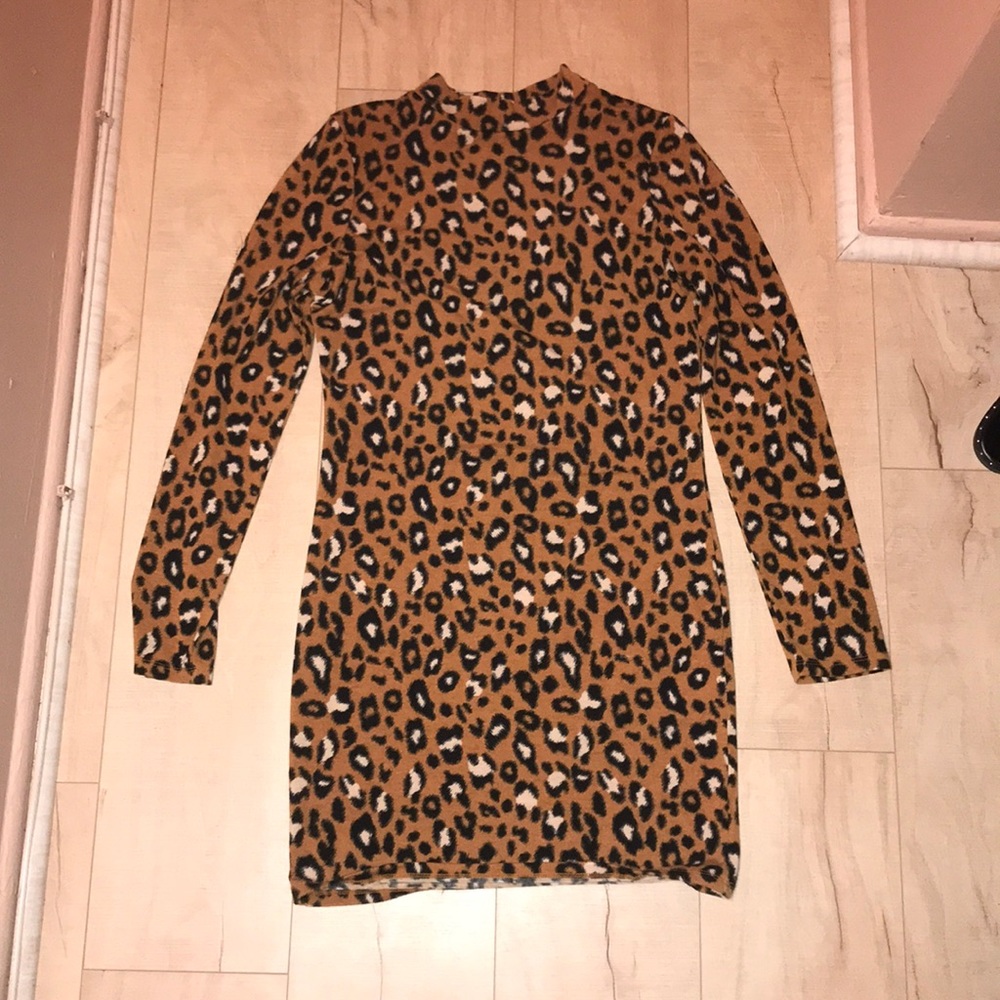 Forever 21 Leopard Print Bodycon Dress